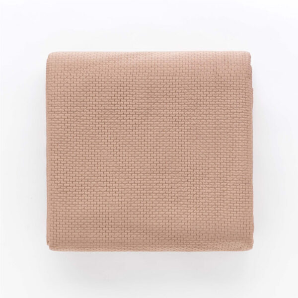 Caley quilt in satin